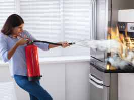 Apagar fuego cocina con extintor de incendios