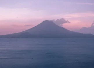 Canto a Mi Guatemala Volcán de Guatemala